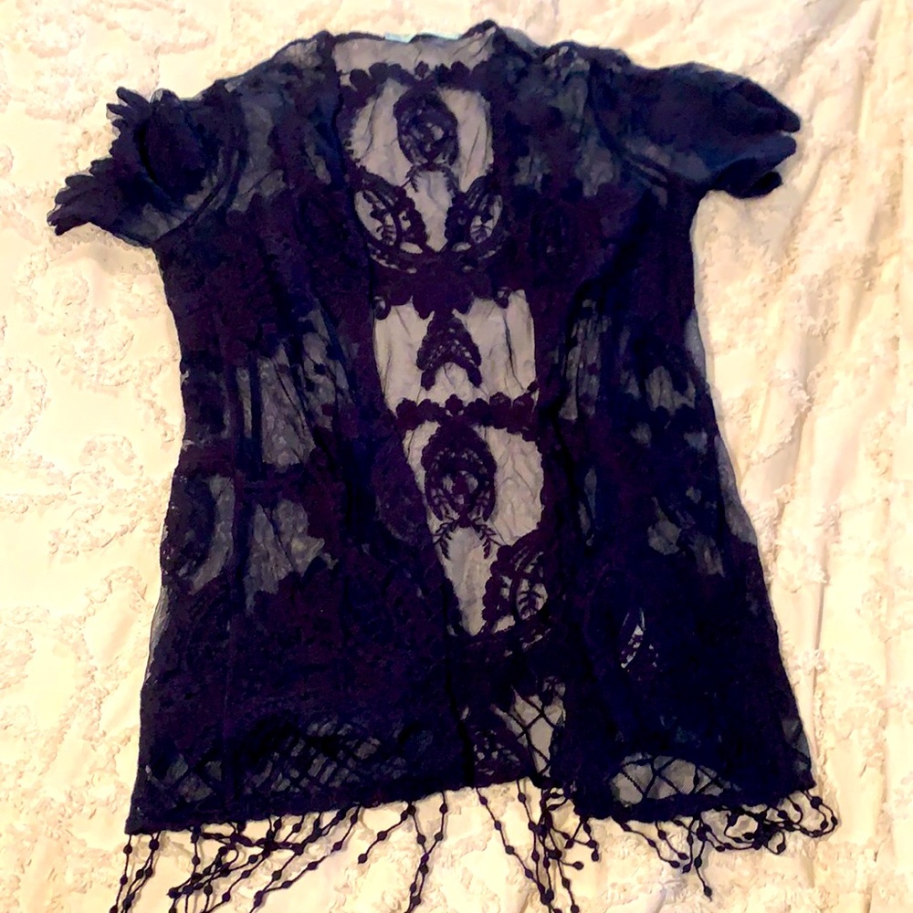 Lace short sleeve cover